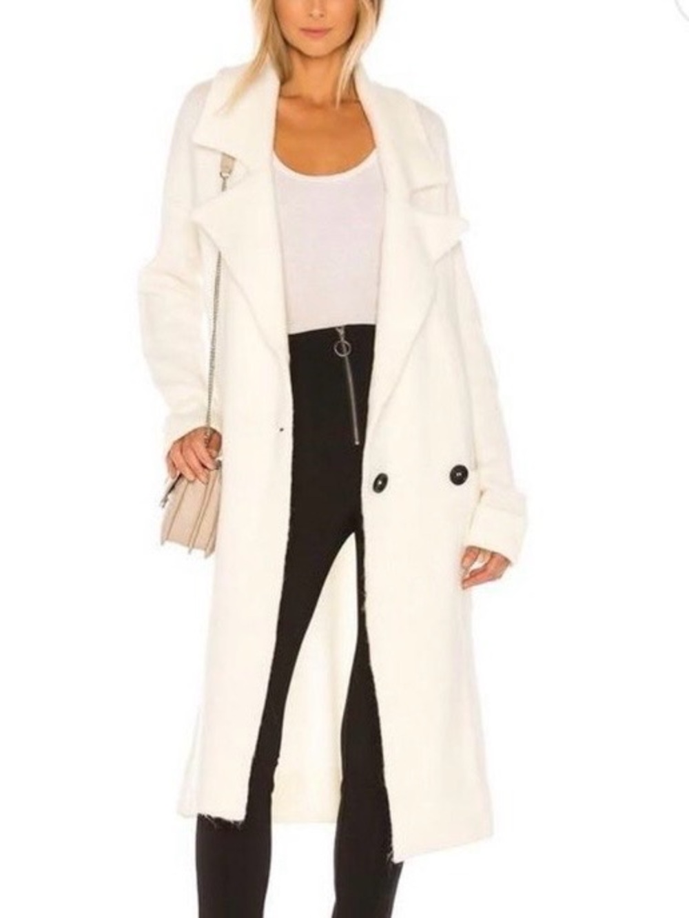 Show Me Your Mumu Melrose
Sweater Jacket - Size M in Cream